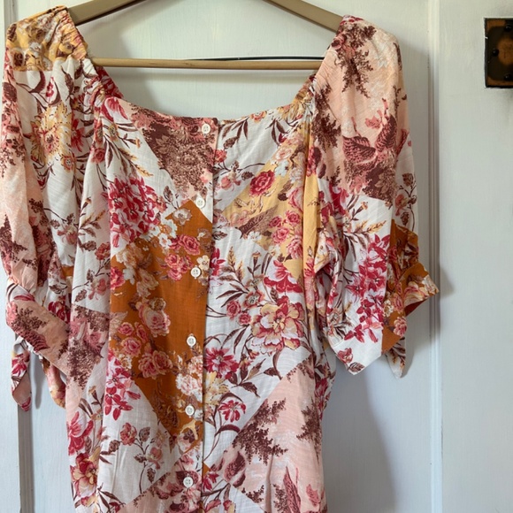 LC Lauren Conrad Button Down Tie Sleeve Square Neck Quilt Patch Floral Blouse - Picture 2 of 16